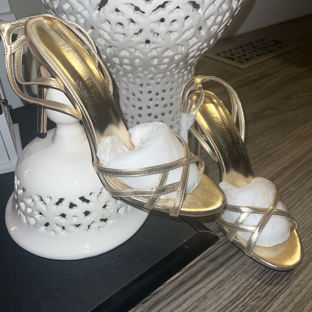 Chic Gold Strappy Heels